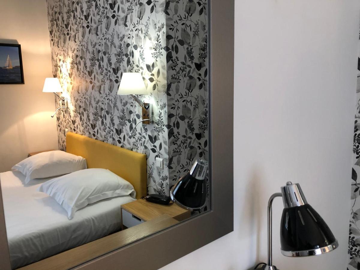 Hotel Ajoncs D'Or Saint-Malo Bagian luar foto