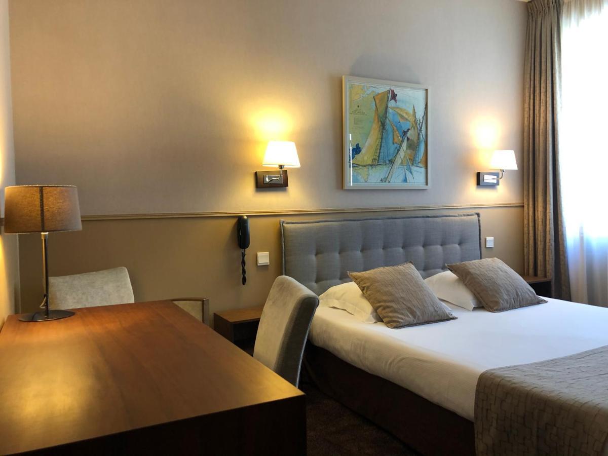 Hotel Ajoncs D'Or Saint-Malo Bagian luar foto