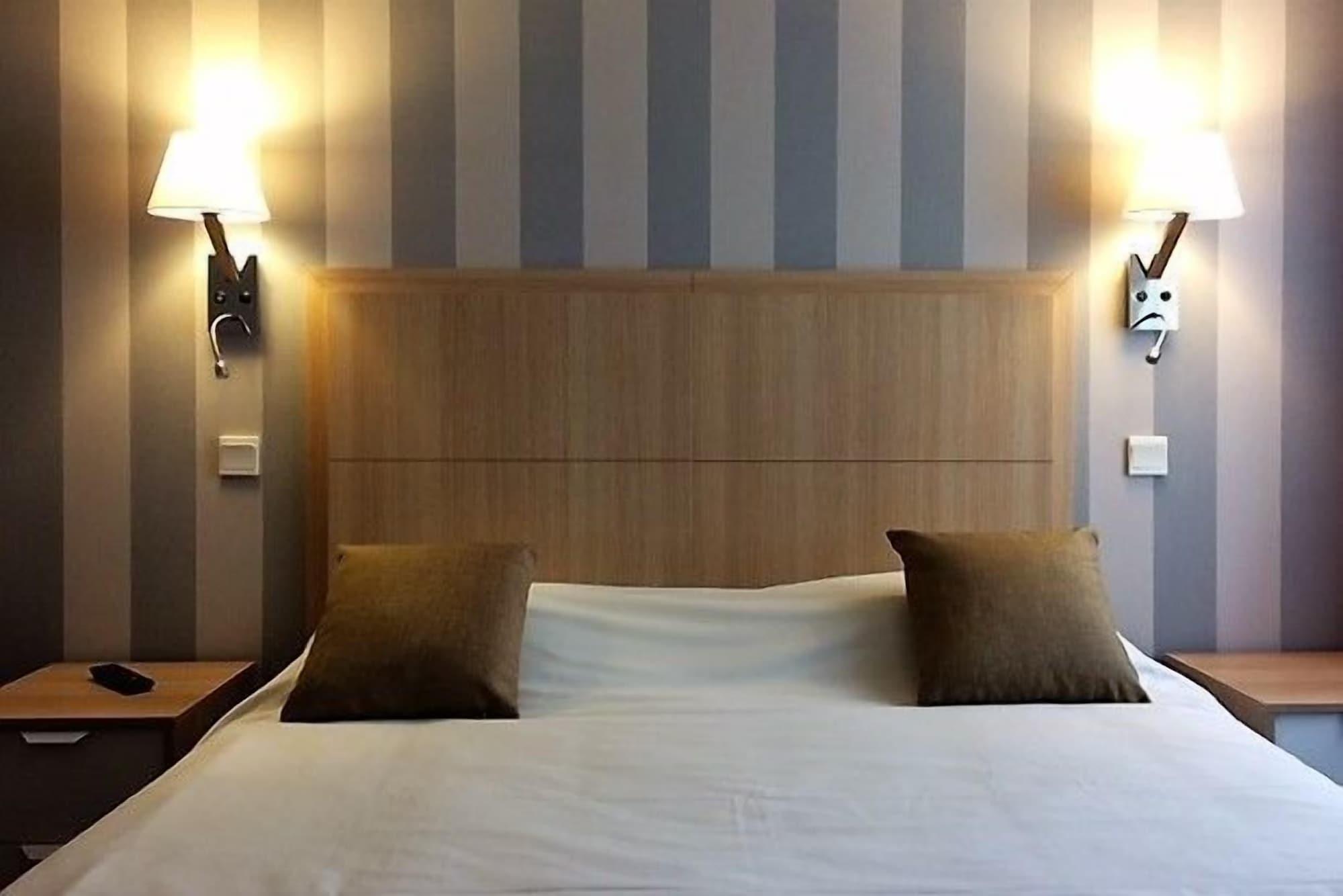Hotel Ajoncs D'Or Saint-Malo Bagian luar foto