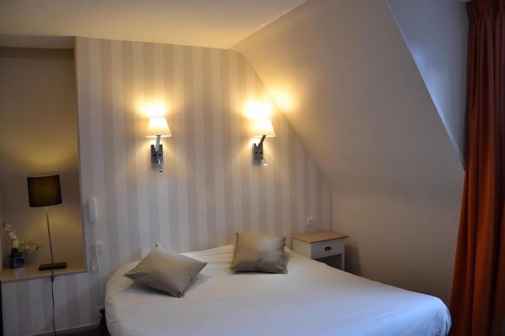 Hotel Ajoncs D'Or Saint-Malo Bagian luar foto
