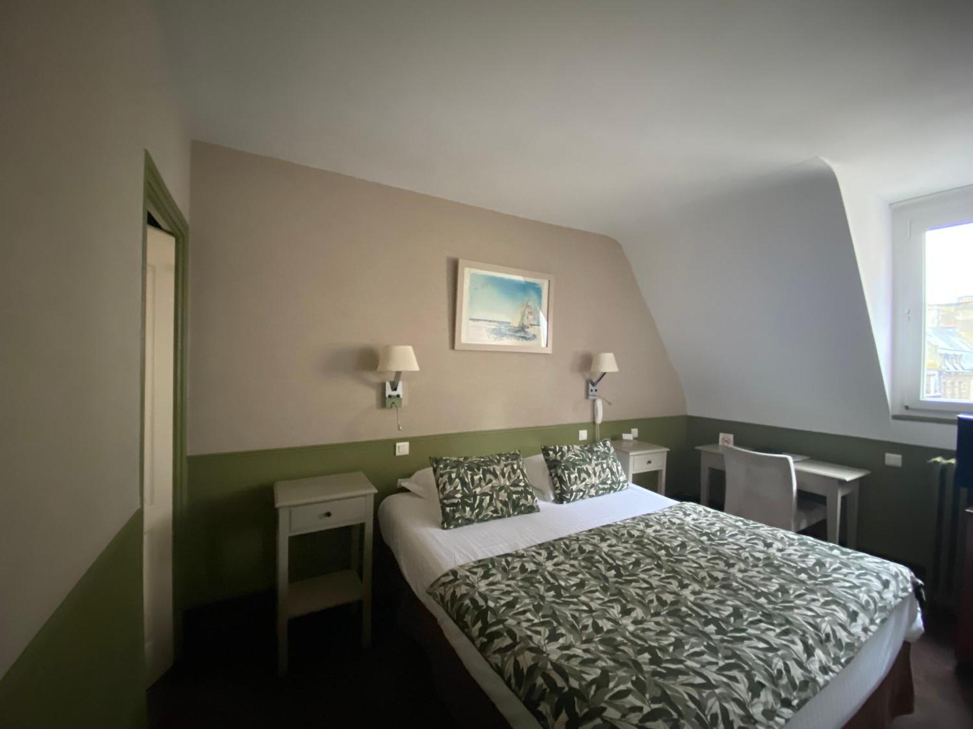 Hotel Ajoncs D'Or Saint-Malo Bagian luar foto
